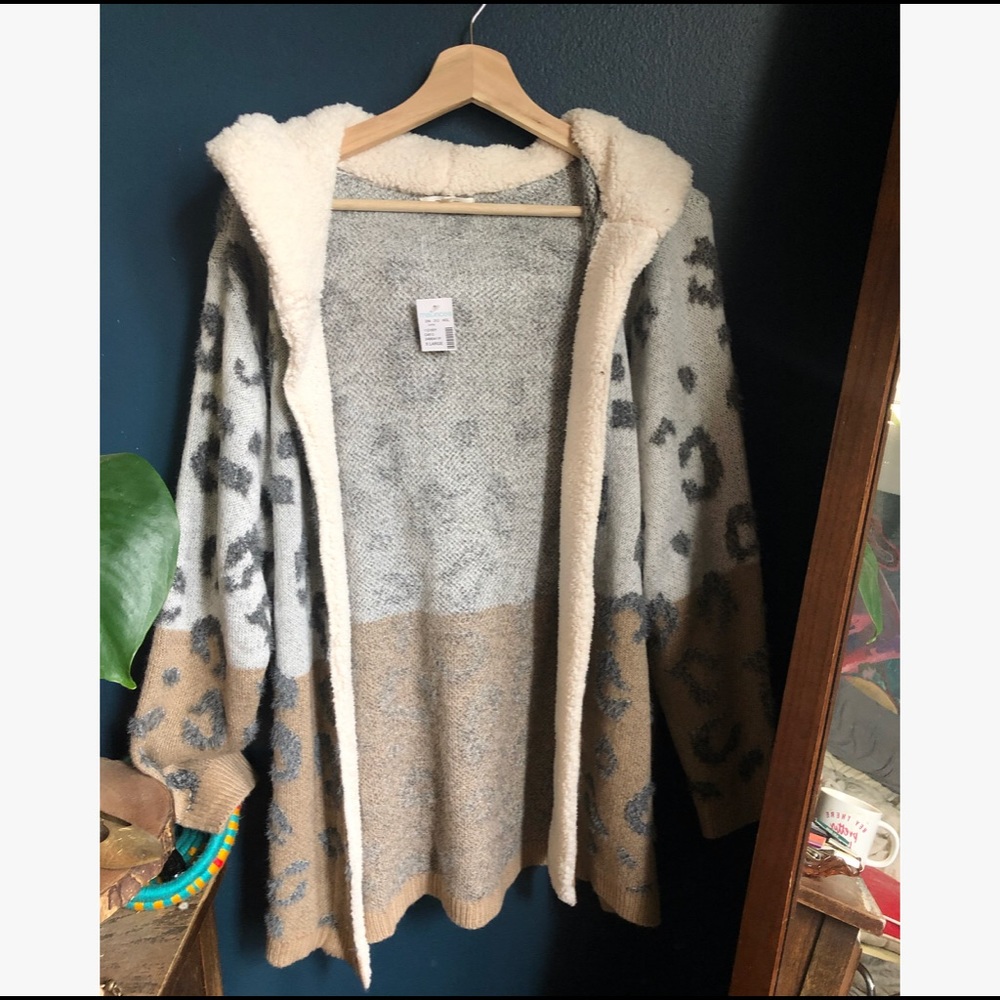 Animal print Sherpa trim cardigan